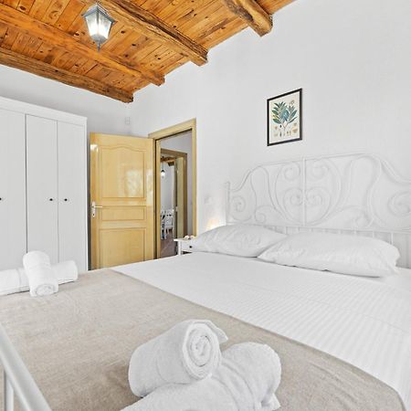 Villa Brioni With Pool By Rentistra Cabrunici Extérieur photo